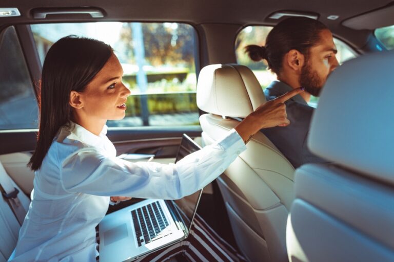 Reasons to Choose Dubai Group Transport Solutions for Stress-Free Travel